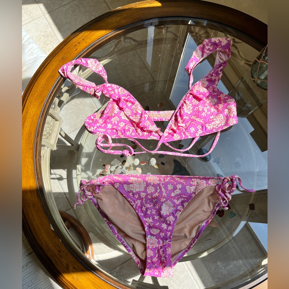 🌷J. CREW🌷- Ruffle Wrap Bikini Pink/Purple Floral (2 pcs) Size Large - Picture 6 of 12